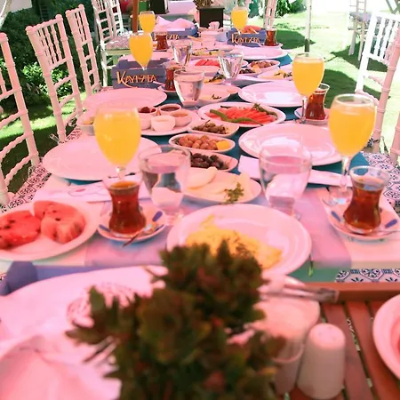 Hotel Kayezta 2*